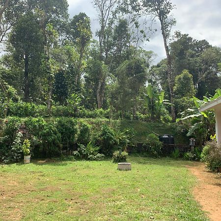 Sandev Homestay Madikeri Zewnętrze zdjęcie